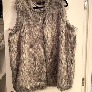Rachel Zoe Plus size faux fur vest